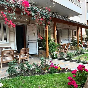 Guest Angolo Toscano Maison d'hôtes Vlorë